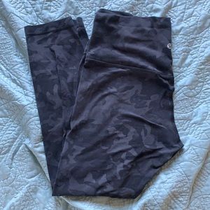 Black camp Lululemon align leggings